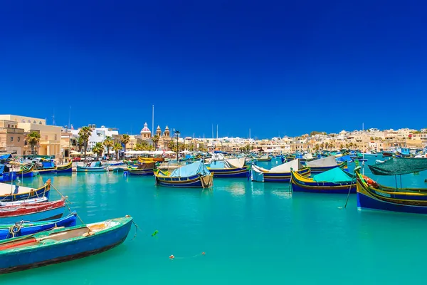 depositphotos_37352243-stock-photo-boats-on-turquoise-sea