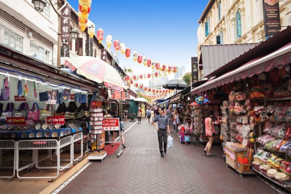 Singapore-shopping-600x400